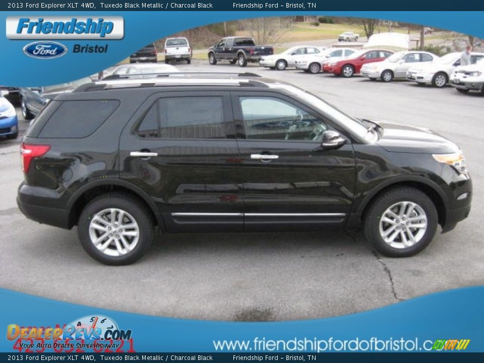 2013 Ford Explorer XLT 4WD Tuxedo Black Metallic / Charcoal Black Photo #6