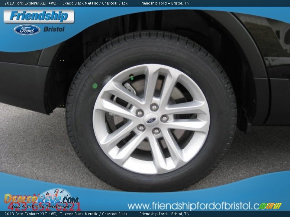 2013 Ford Explorer XLT 4WD Tuxedo Black Metallic / Charcoal Black Photo #10