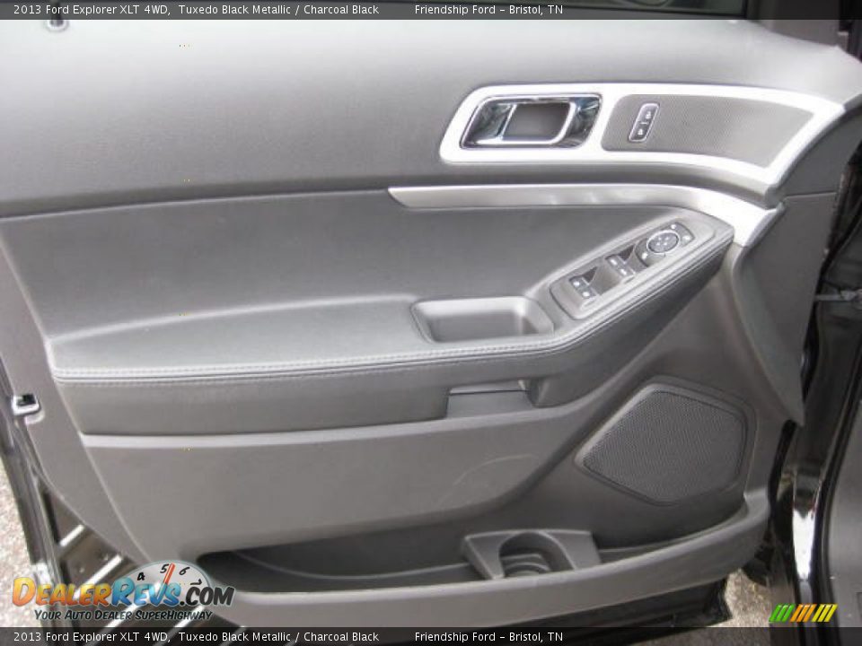 2013 Ford Explorer XLT 4WD Tuxedo Black Metallic / Charcoal Black Photo #13