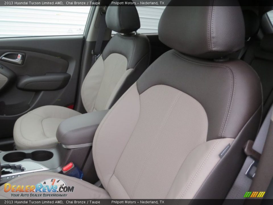 Front Seat of 2013 Hyundai Tucson Limited AWD Photo #23