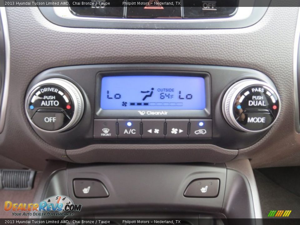 Controls of 2013 Hyundai Tucson Limited AWD Photo #29