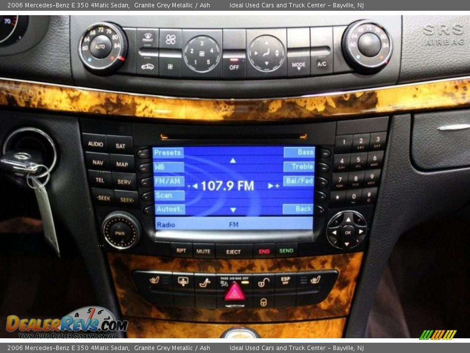 Controls of 2006 Mercedes-Benz E 350 4Matic Sedan Photo #11