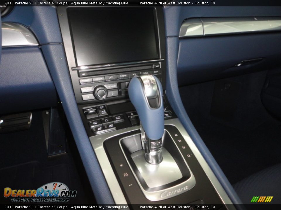 2013 Porsche 911 Carrera 4S Coupe Shifter Photo #10