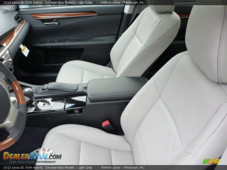 Front Seat of 2013 Lexus ES 300h Hybrid Photo #10