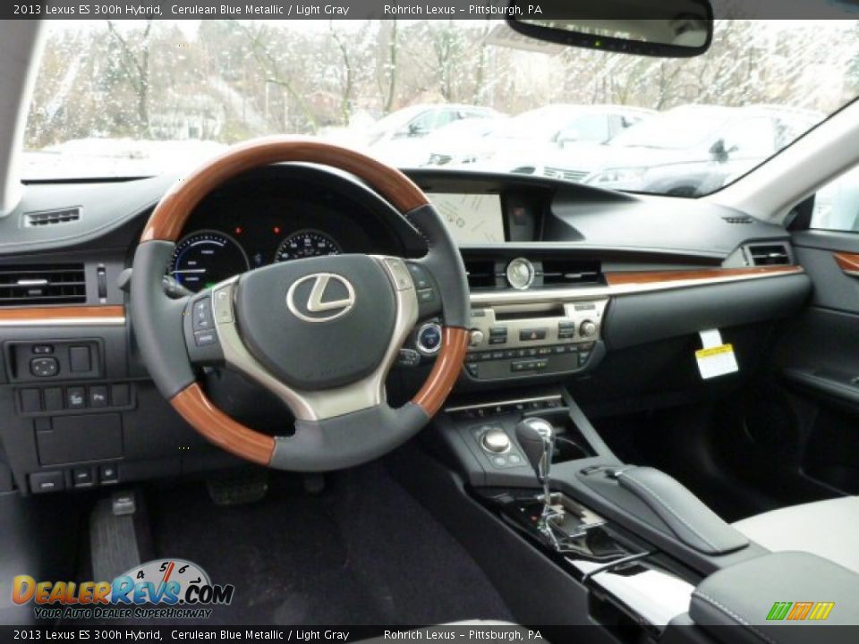 Dashboard of 2013 Lexus ES 300h Hybrid Photo #12