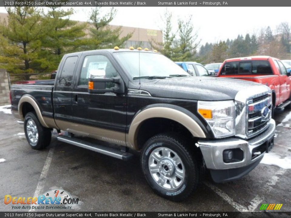 Front 3/4 View of 2013 Ford F250 Super Duty Lariat SuperCab 4x4 Photo #1