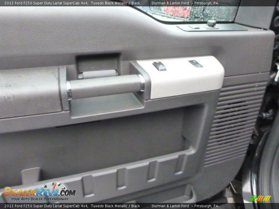 2013 Ford F250 Super Duty Lariat SuperCab 4x4 Tuxedo Black Metallic / Black Photo #11