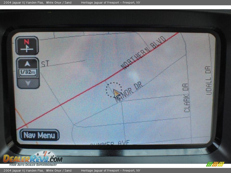 2004 Jaguar XJ Vanden Plas White Onyx / Sand Photo #23