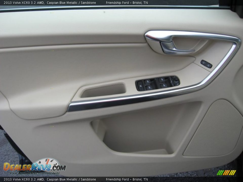 Door Panel of 2013 Volvo XC60 3.2 AWD Photo #16