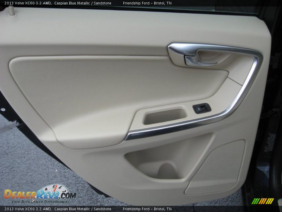 Door Panel of 2013 Volvo XC60 3.2 AWD Photo #20