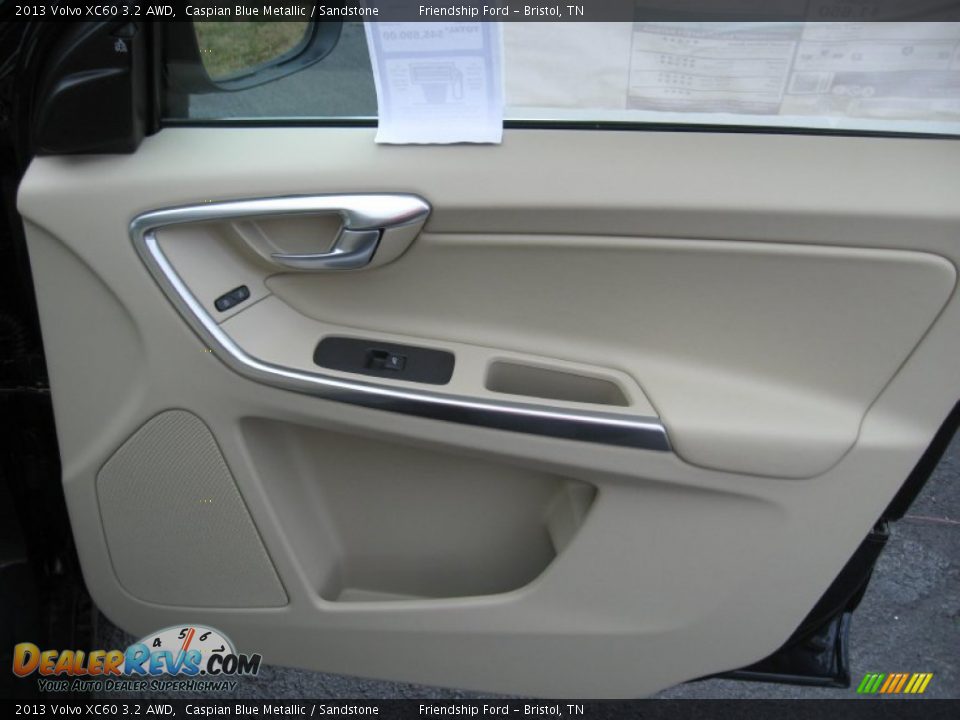 Door Panel of 2013 Volvo XC60 3.2 AWD Photo #23