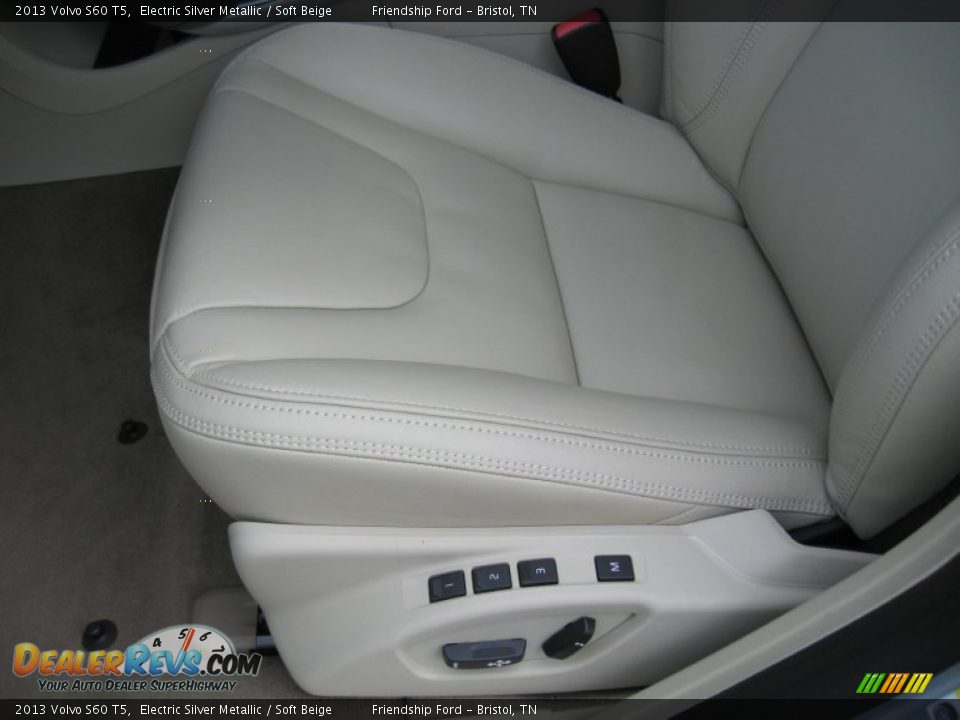 2013 Volvo S60 T5 Electric Silver Metallic / Soft Beige Photo #16