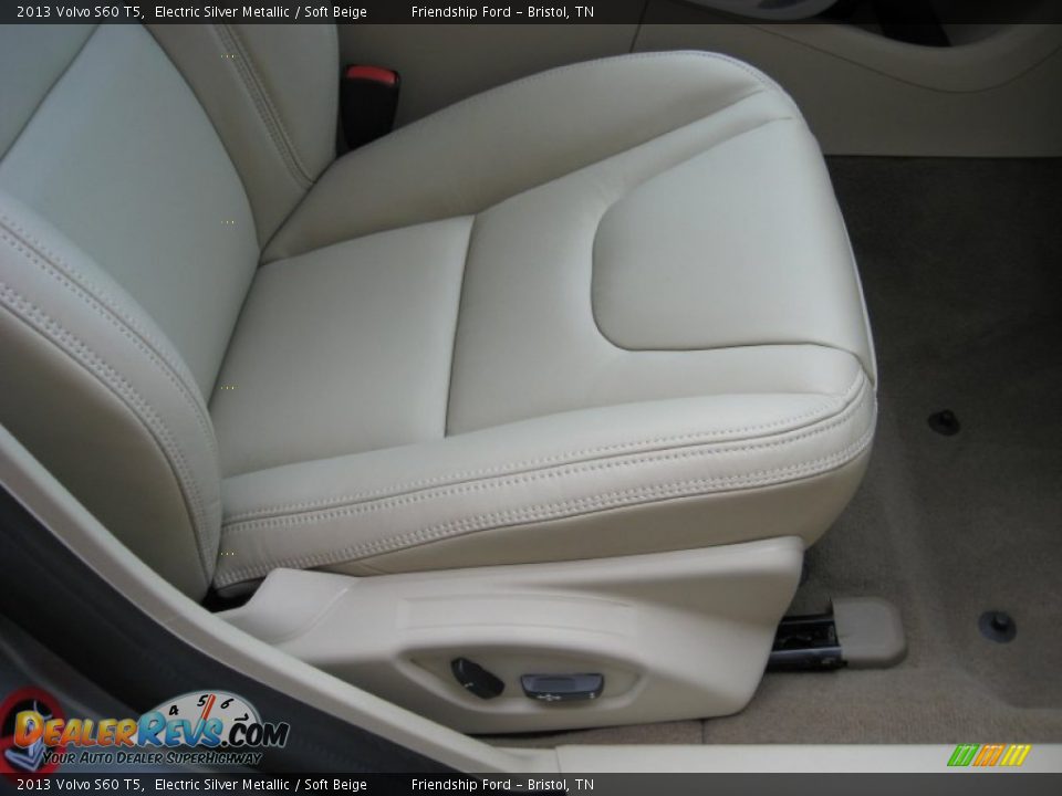 2013 Volvo S60 T5 Electric Silver Metallic / Soft Beige Photo #22