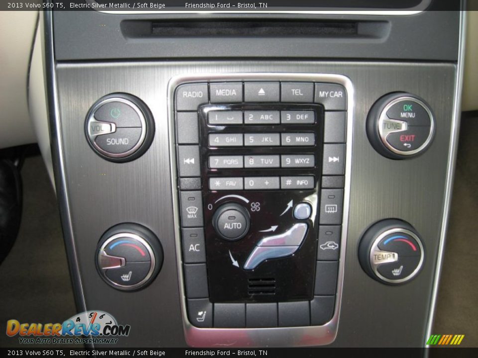 2013 Volvo S60 T5 Electric Silver Metallic / Soft Beige Photo #27