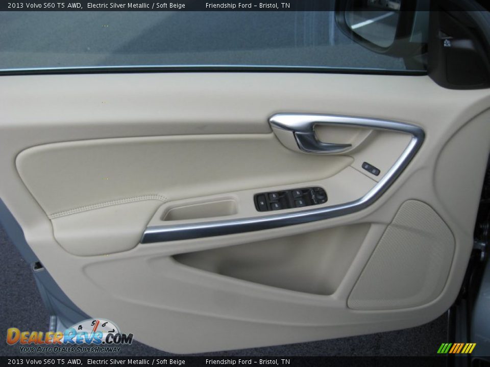Door Panel of 2013 Volvo S60 T5 AWD Photo #16