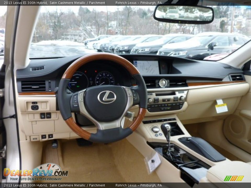 2013 Lexus ES 300h Hybrid Satin Cashmere Metallic / Parchment Photo #12