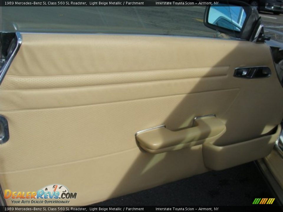 1989 Mercedes-Benz SL Class 560 SL Roadster Light Beige Metallic / Parchment Photo #7