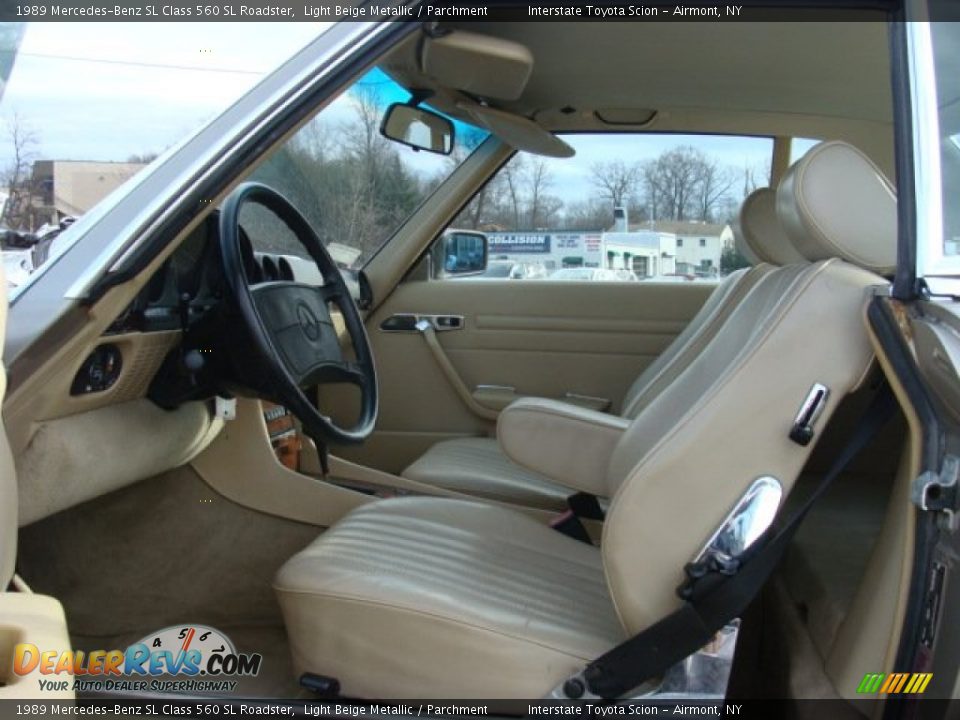 1989 Mercedes-Benz SL Class 560 SL Roadster Light Beige Metallic / Parchment Photo #10