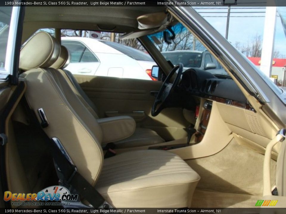 1989 Mercedes-Benz SL Class 560 SL Roadster Light Beige Metallic / Parchment Photo #20