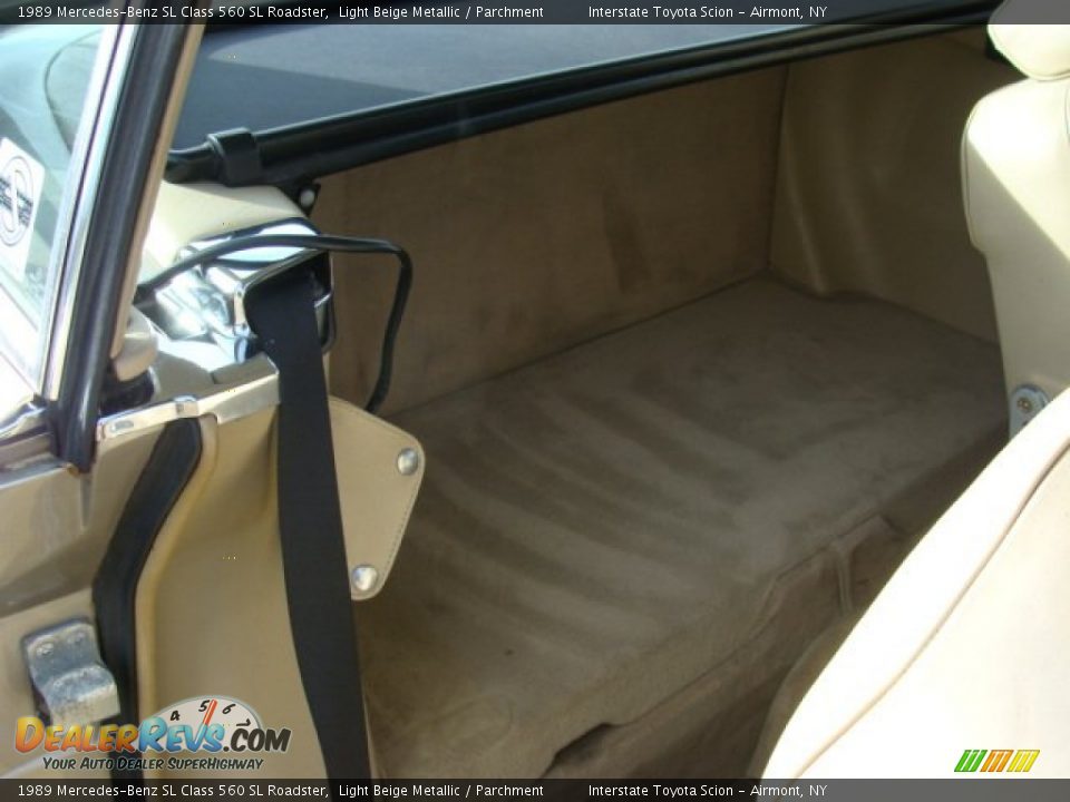 1989 Mercedes-Benz SL Class 560 SL Roadster Light Beige Metallic / Parchment Photo #21
