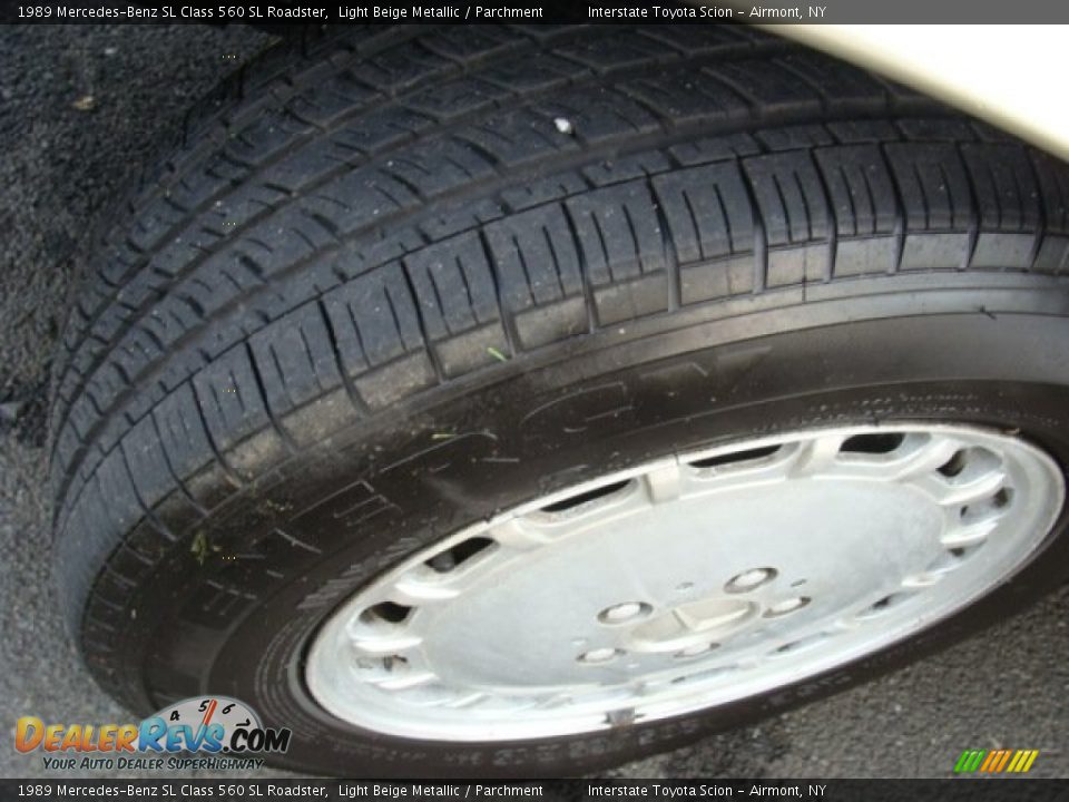 1989 Mercedes-Benz SL Class 560 SL Roadster Light Beige Metallic / Parchment Photo #23