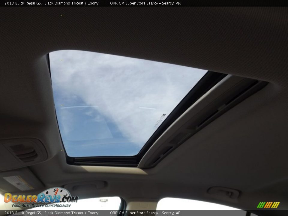 Sunroof of 2013 Buick Regal GS Photo #14