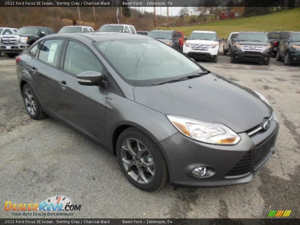 2013 Ford Focus SE Sedan Sterling Gray / Charcoal Black Photo #2