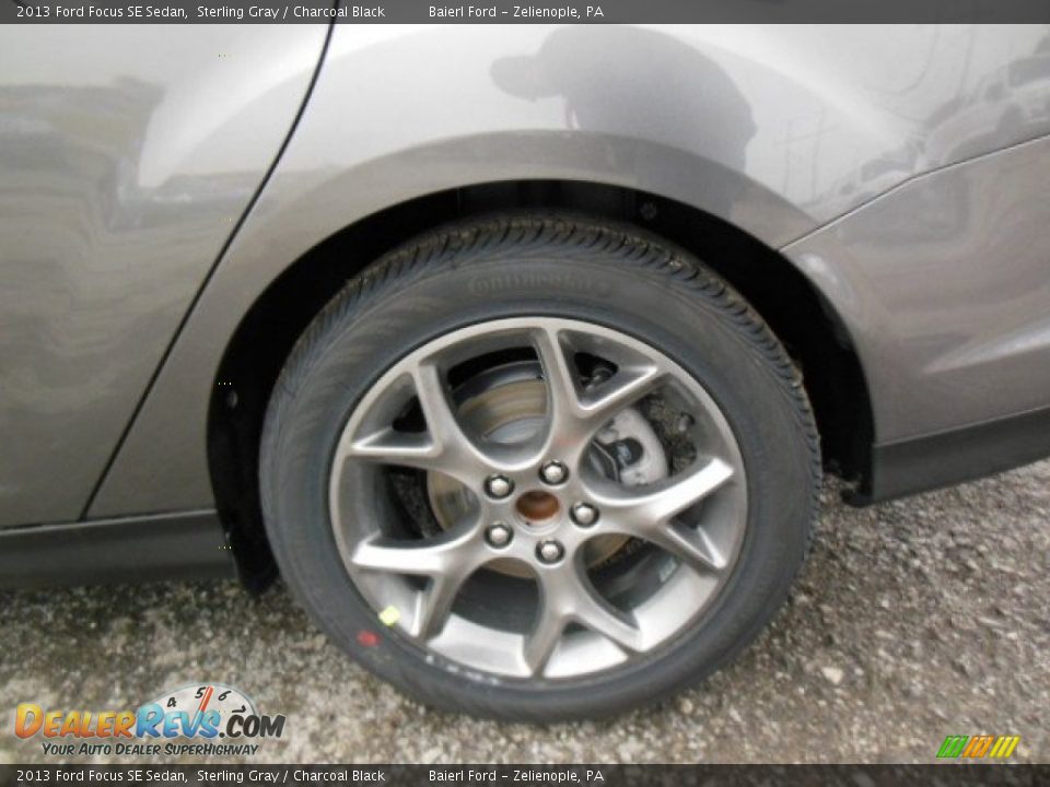 2013 Ford Focus SE Sedan Sterling Gray / Charcoal Black Photo #9