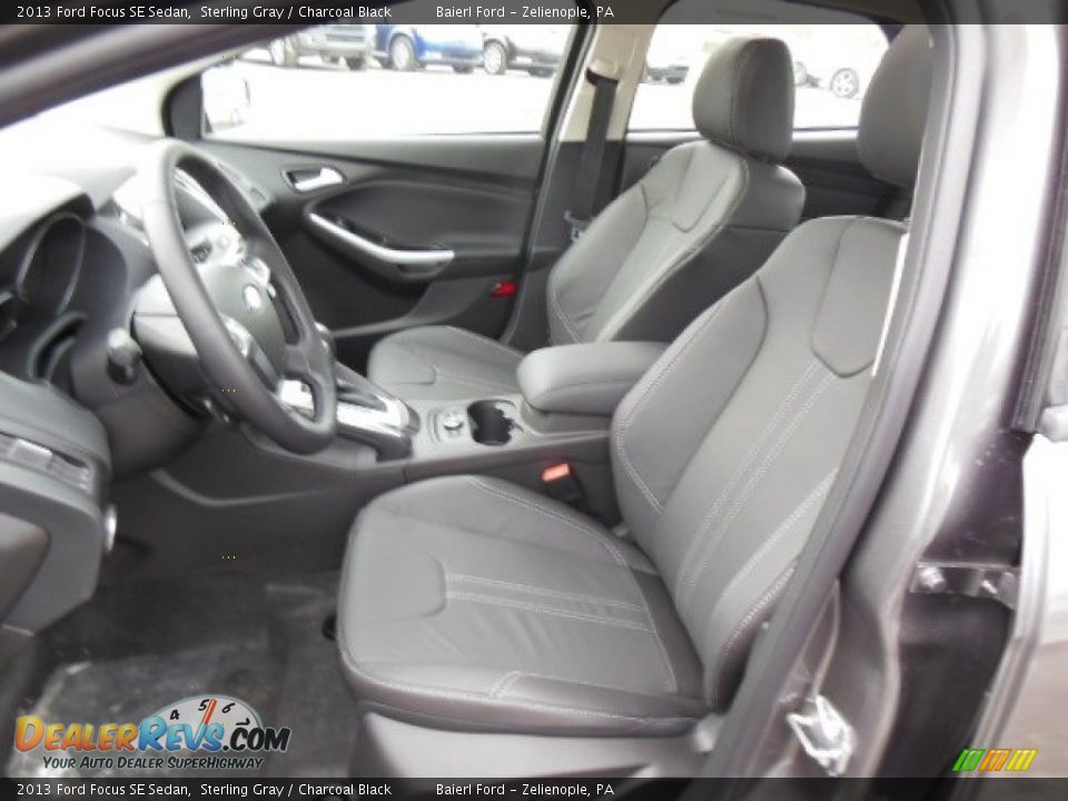 2013 Ford Focus SE Sedan Sterling Gray / Charcoal Black Photo #11