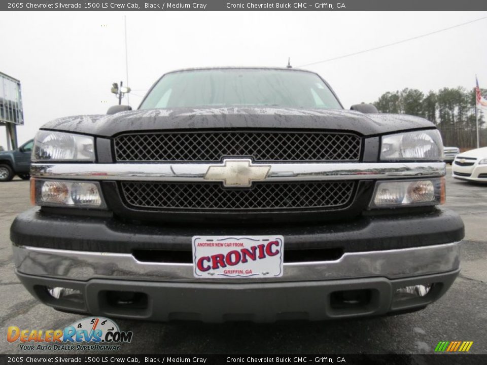2005 Chevrolet Silverado 1500 LS Crew Cab Black / Medium Gray Photo #2