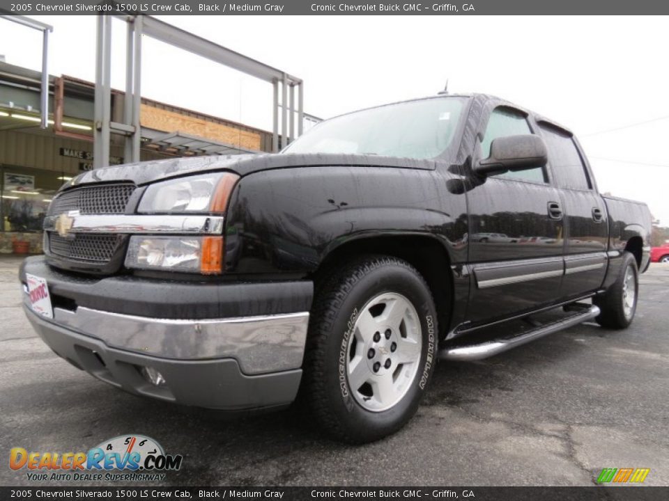 2005 Chevrolet Silverado 1500 LS Crew Cab Black / Medium Gray Photo #3