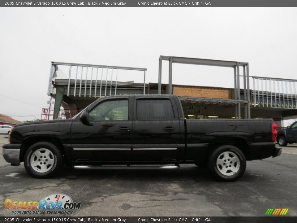 2005 Chevrolet Silverado 1500 LS Crew Cab Black / Medium Gray Photo #4