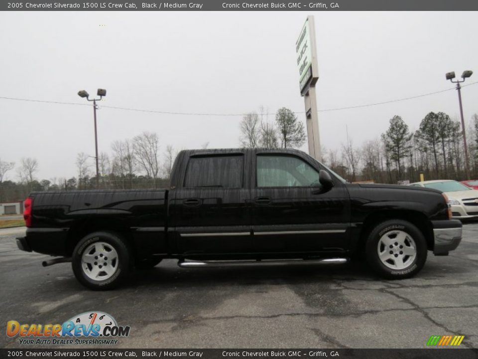 2005 Chevrolet Silverado 1500 LS Crew Cab Black / Medium Gray Photo #8