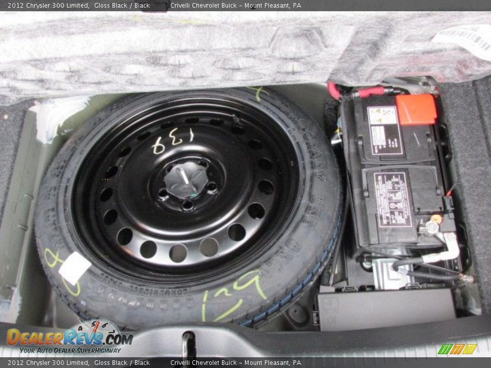 2012 Chrysler 300 Limited Gloss Black / Black Photo #28