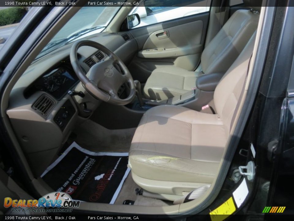 1998 Toyota Camry LE V6 Black / Oak Photo #7
