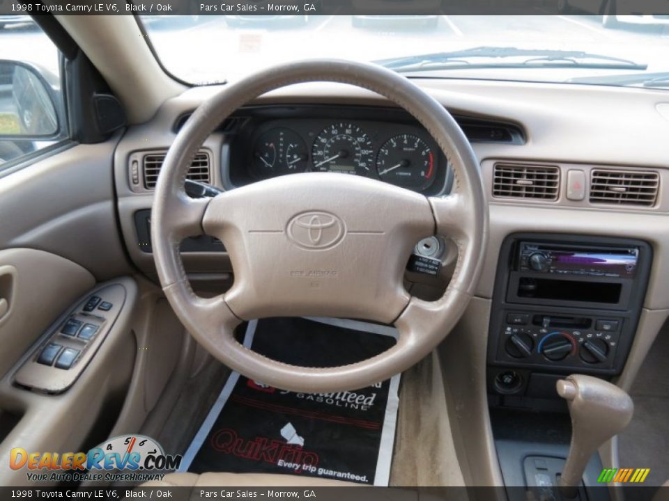 1998 Toyota Camry LE V6 Black / Oak Photo #15