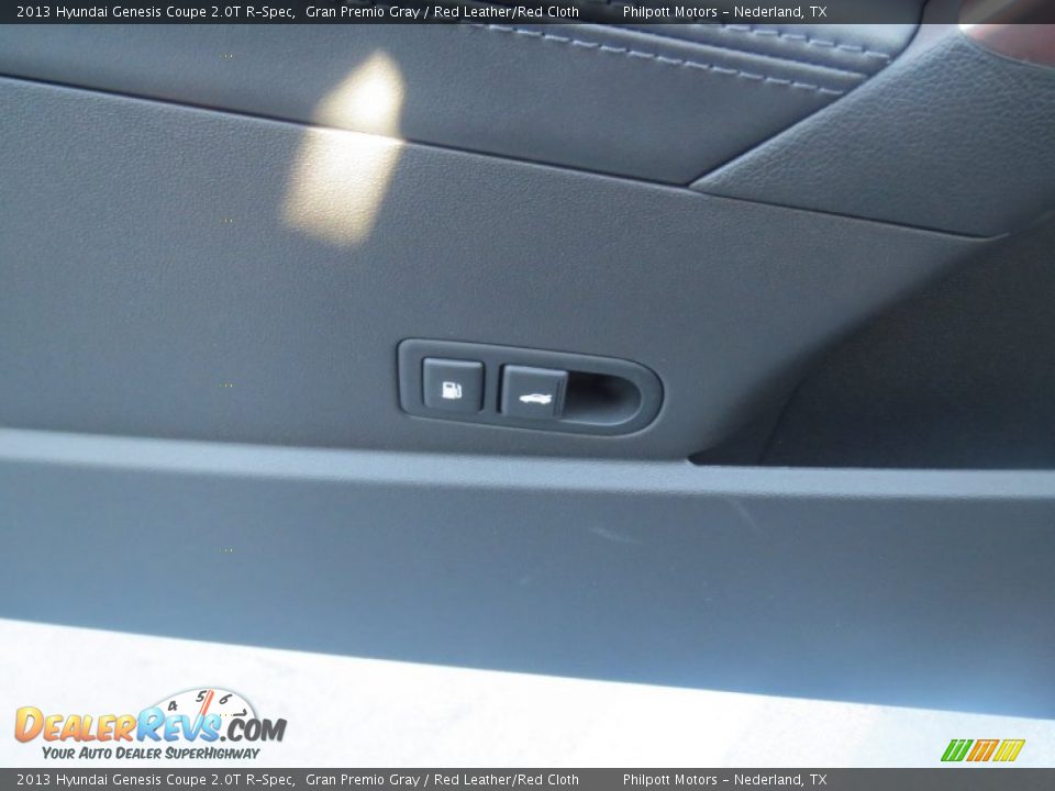 2013 Hyundai Genesis Coupe 2.0T R-Spec Gran Premio Gray / Red Leather/Red Cloth Photo #20