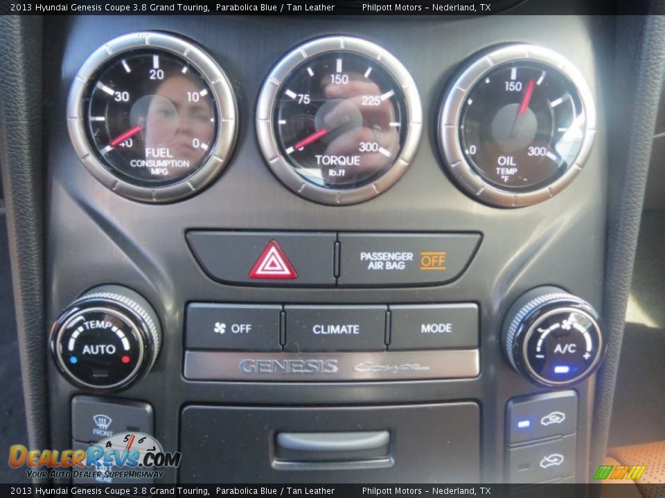 Controls of 2013 Hyundai Genesis Coupe 3.8 Grand Touring Photo #29