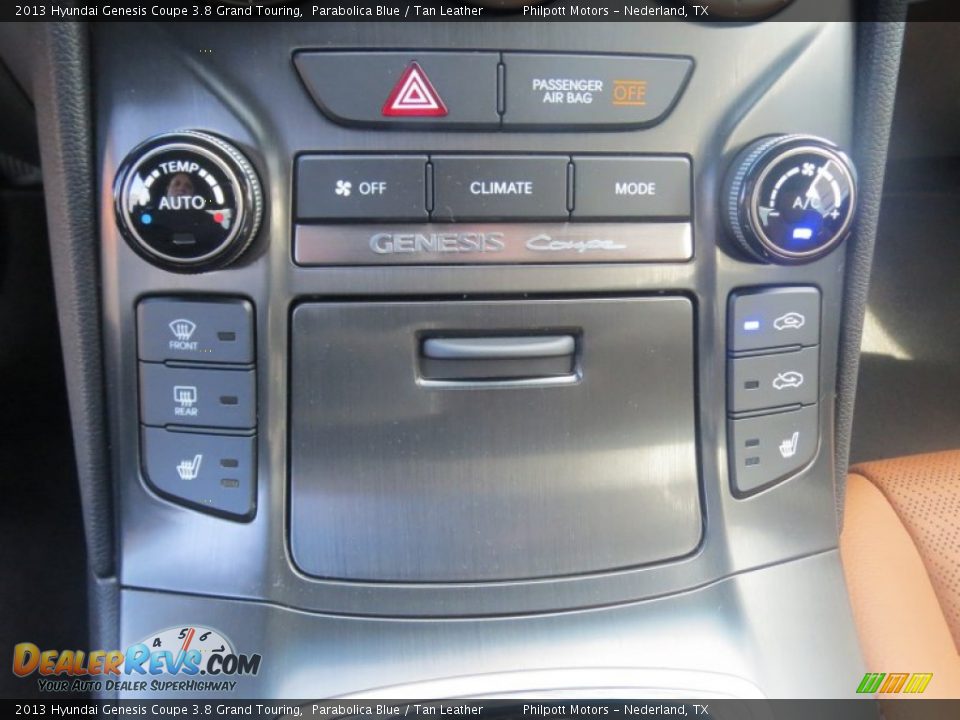 Controls of 2013 Hyundai Genesis Coupe 3.8 Grand Touring Photo #30