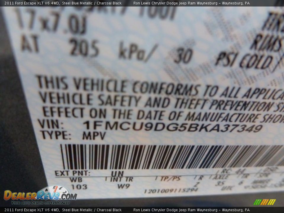 2011 Ford Escape XLT V6 4WD Steel Blue Metallic / Charcoal Black Photo #17