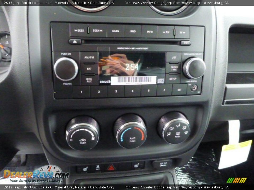 2013 Jeep Patriot Latitude 4x4 Mineral Gray Metallic / Dark Slate Gray Photo #19