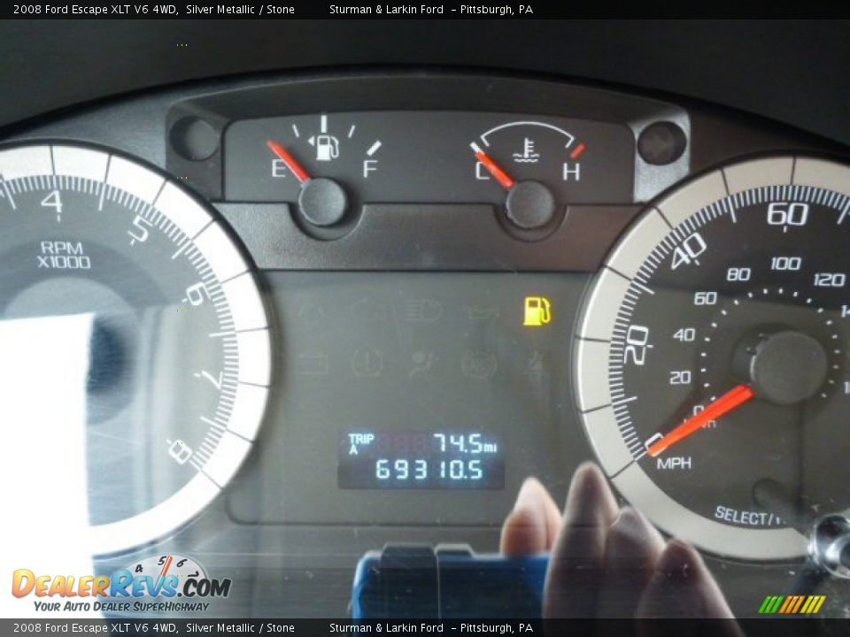2008 Ford Escape XLT V6 4WD Silver Metallic / Stone Photo #15