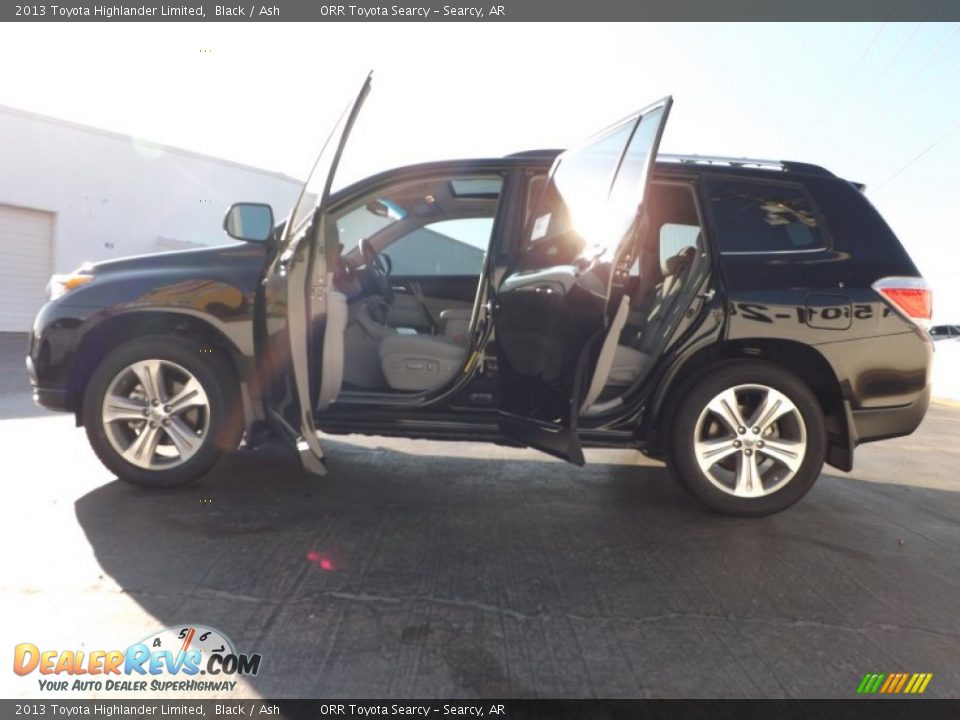 2013 Toyota Highlander Limited Black / Ash Photo #6