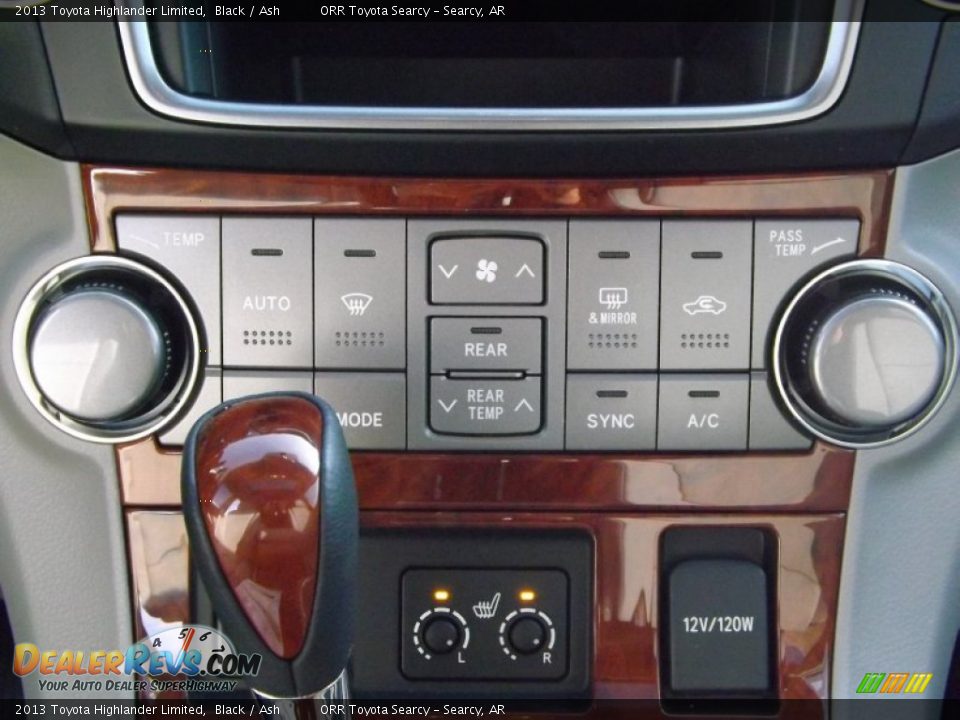 2013 Toyota Highlander Limited Black / Ash Photo #15