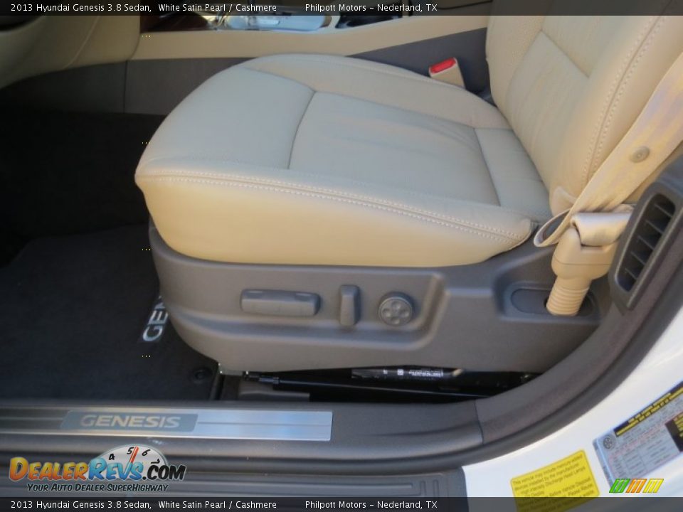 2013 Hyundai Genesis 3.8 Sedan White Satin Pearl / Cashmere Photo #24