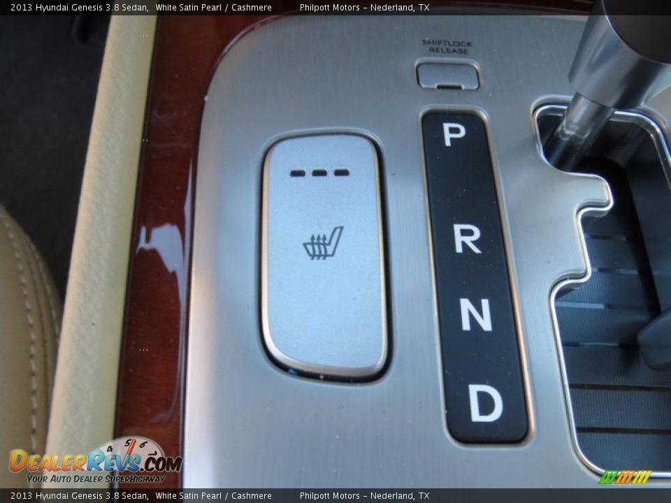 2013 Hyundai Genesis 3.8 Sedan White Satin Pearl / Cashmere Photo #32