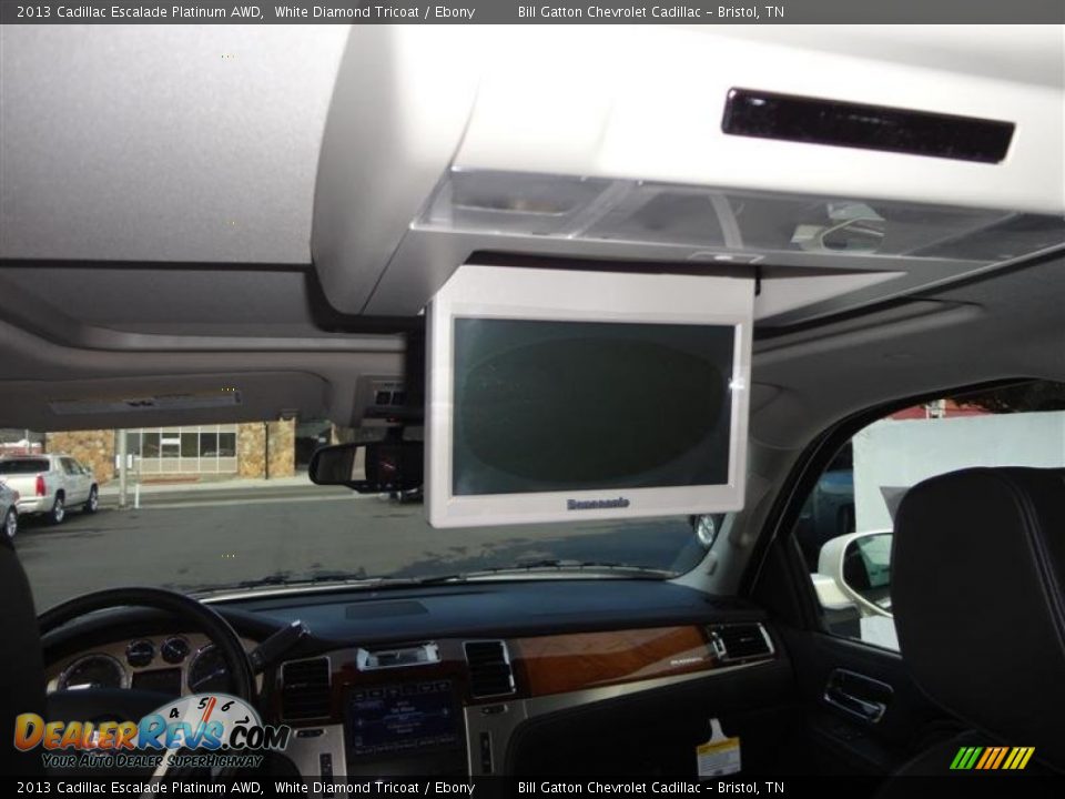 Entertainment System of 2013 Cadillac Escalade Platinum AWD Photo #13