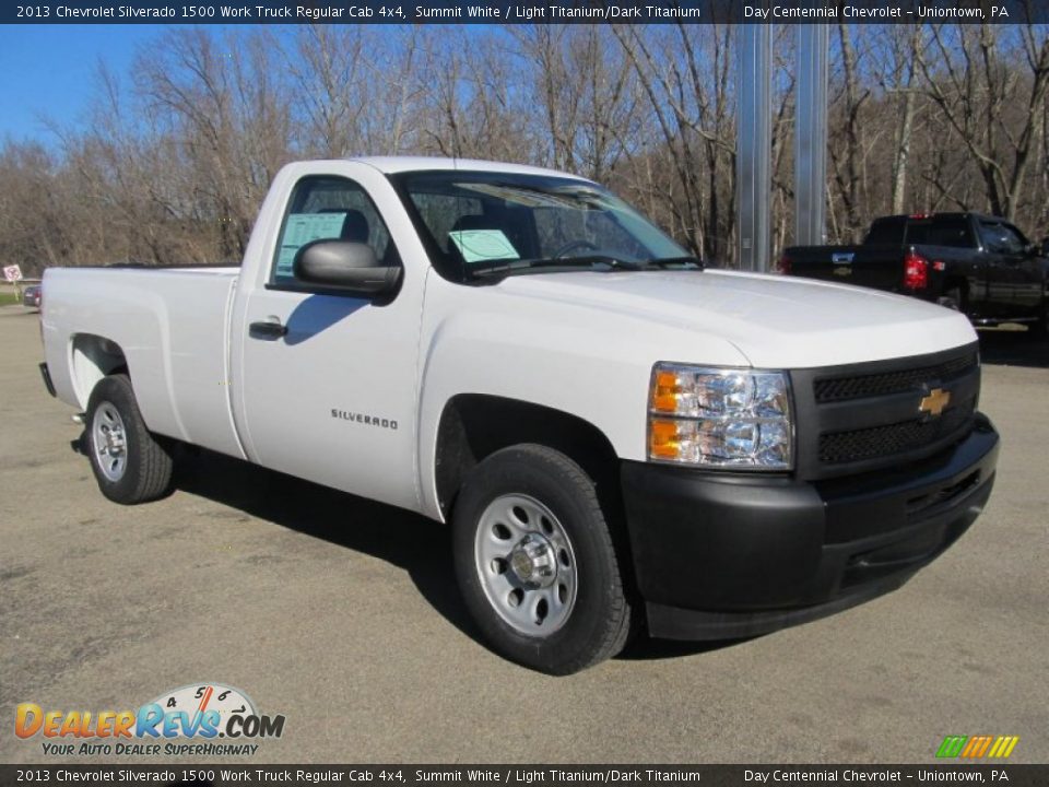 Front 3/4 View of 2013 Chevrolet Silverado 1500 Work Truck Regular Cab 4x4 Photo #10