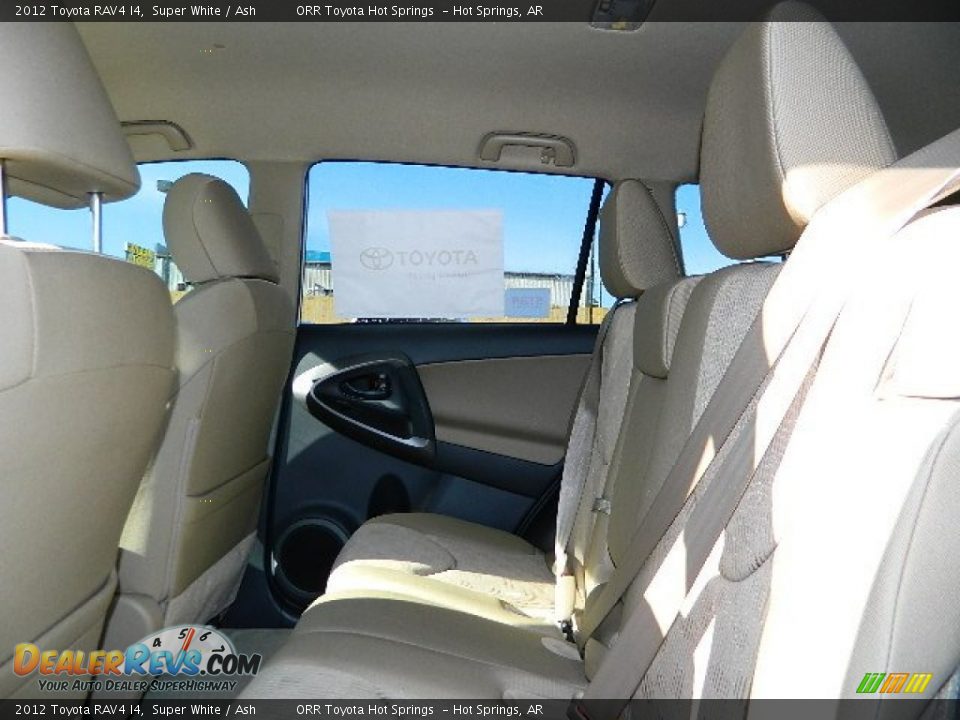 2012 Toyota RAV4 I4 Super White / Ash Photo #12