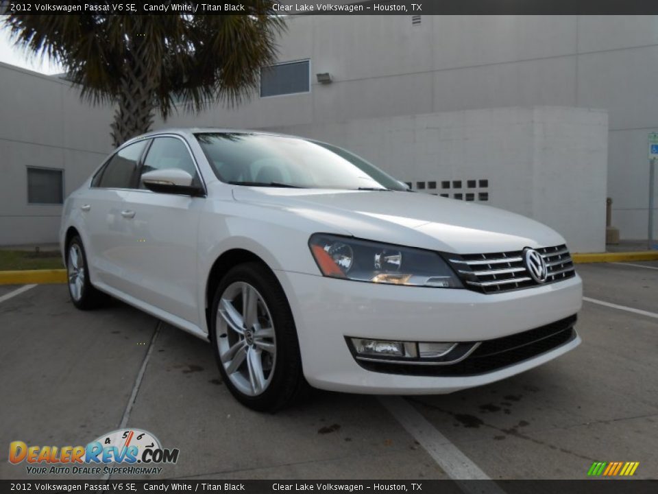 Front 3/4 View of 2012 Volkswagen Passat V6 SE Photo #1
